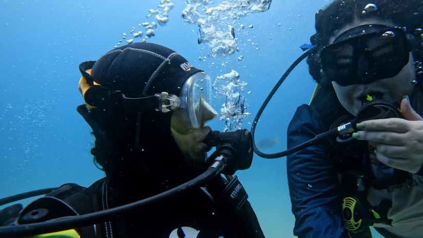 Nikdive with student
